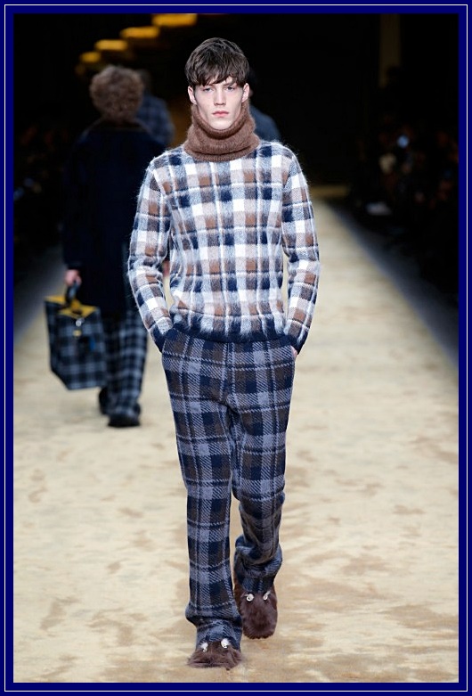 fendi-pantacnfort-e-maglia-mod